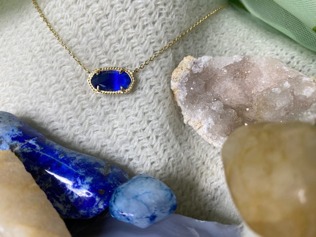 Kendra scott necklace from an up and coming brand.